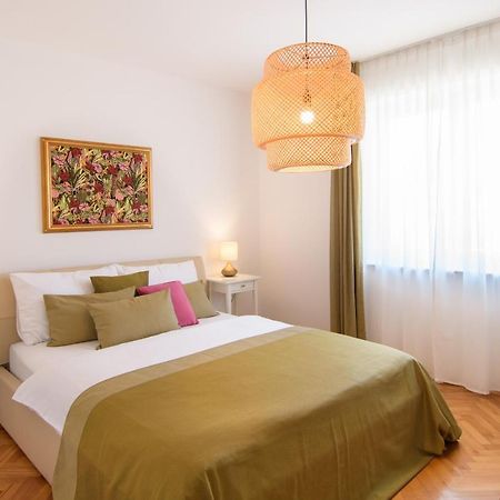 Julie City Centre Porec Apartment Экстерьер фото