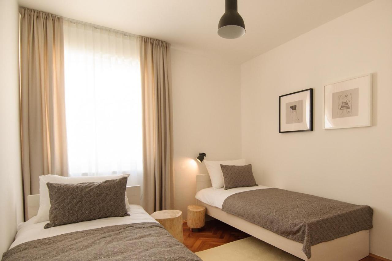 Julie City Centre Porec Apartment Экстерьер фото