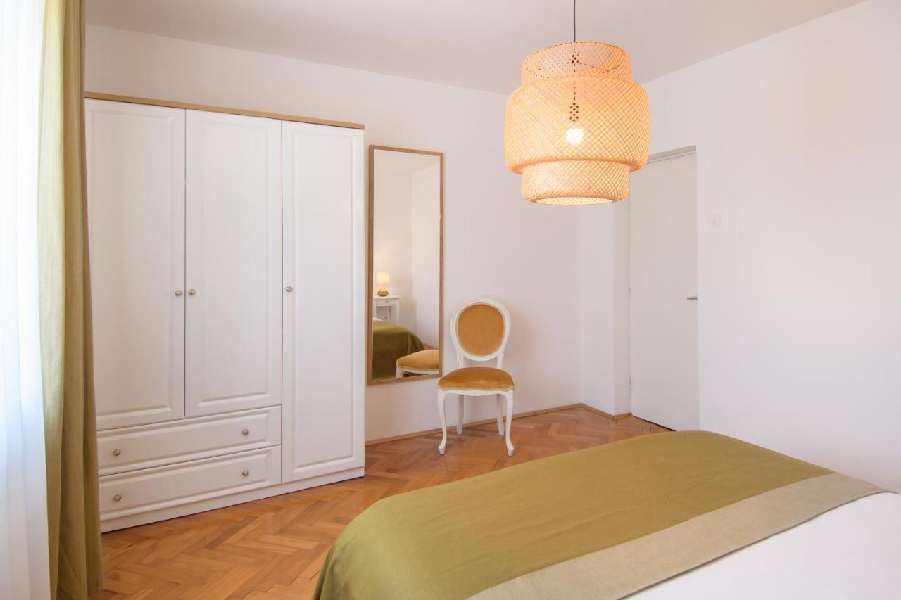 Julie City Centre Porec Apartment Экстерьер фото