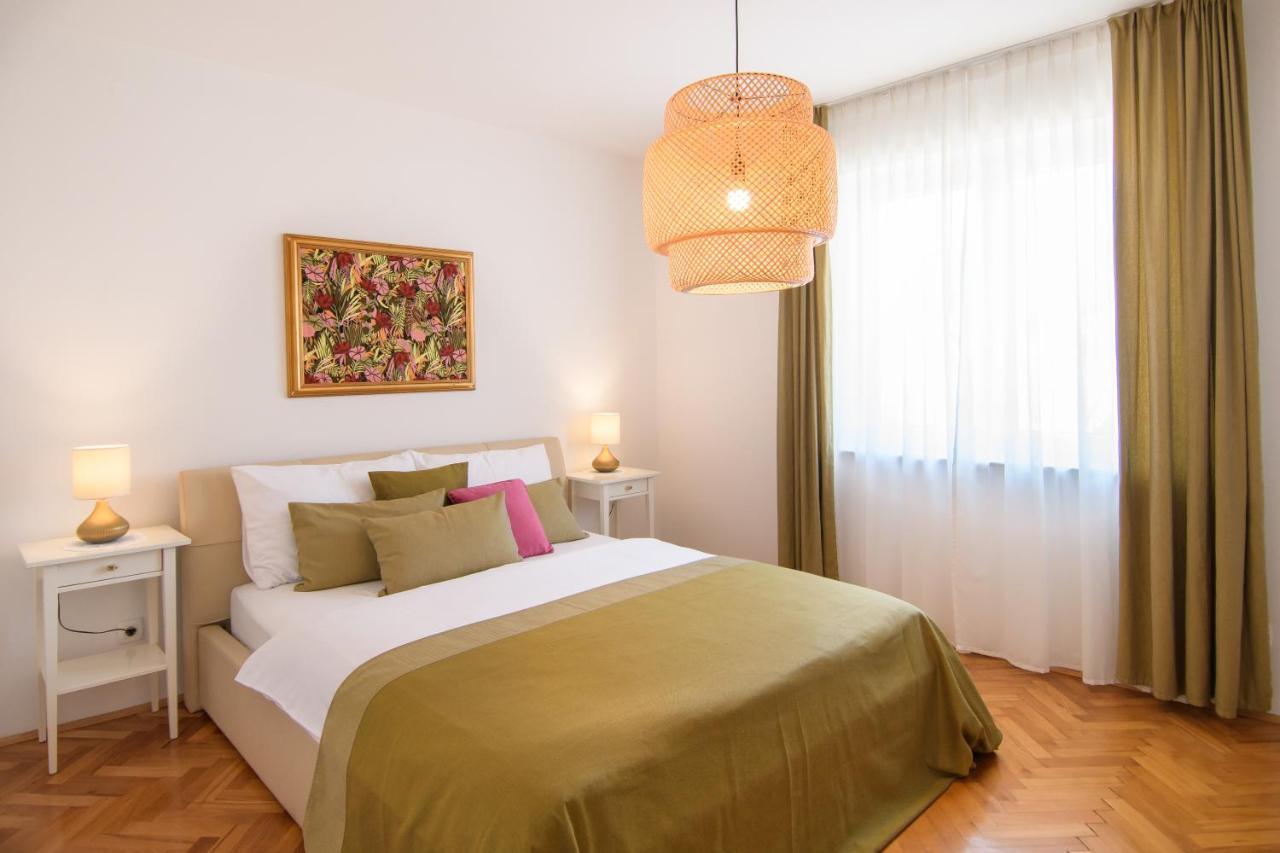 Julie City Centre Porec Apartment Экстерьер фото